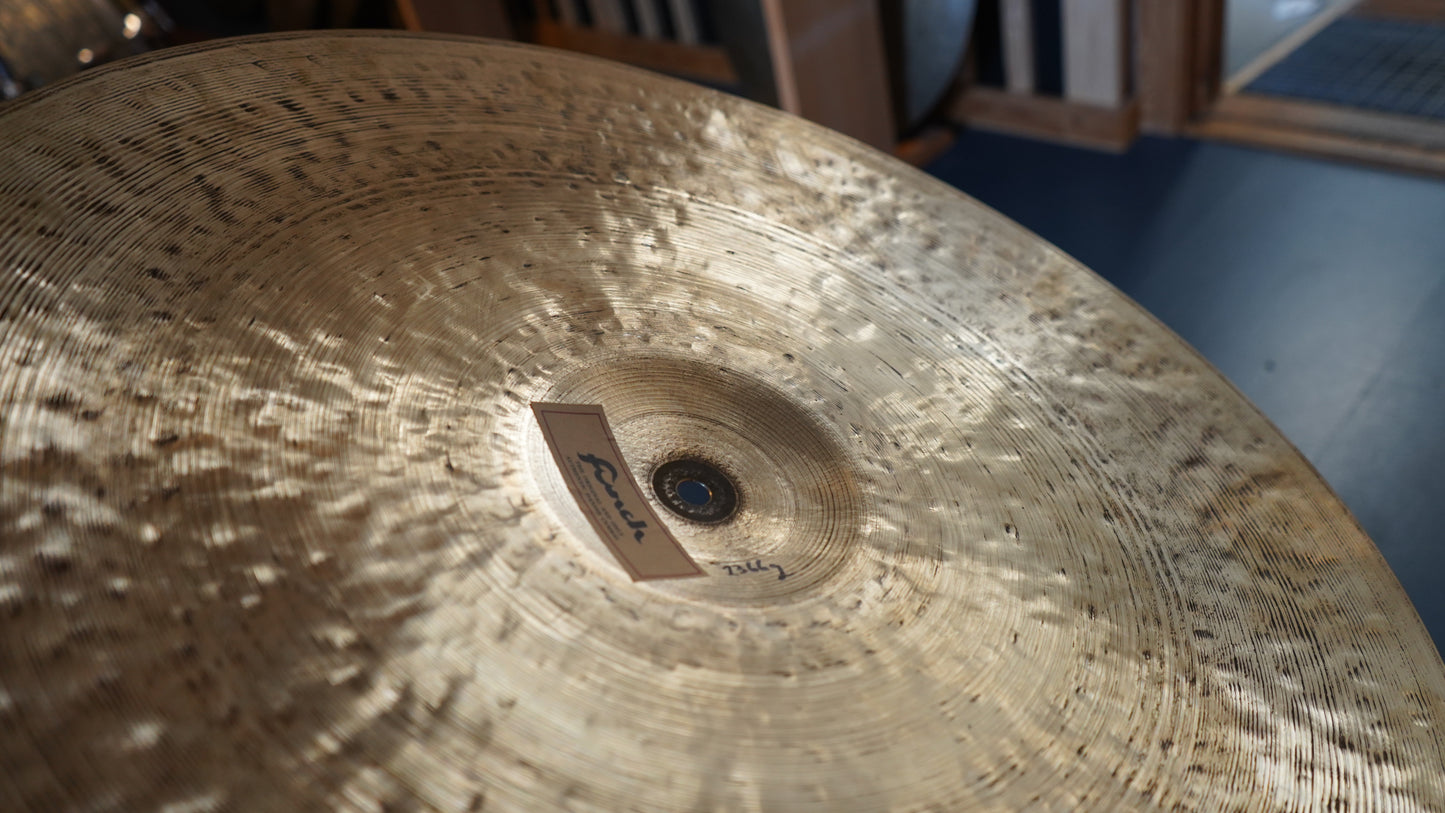 22" Nefertiti 2366g (Clean Bell)