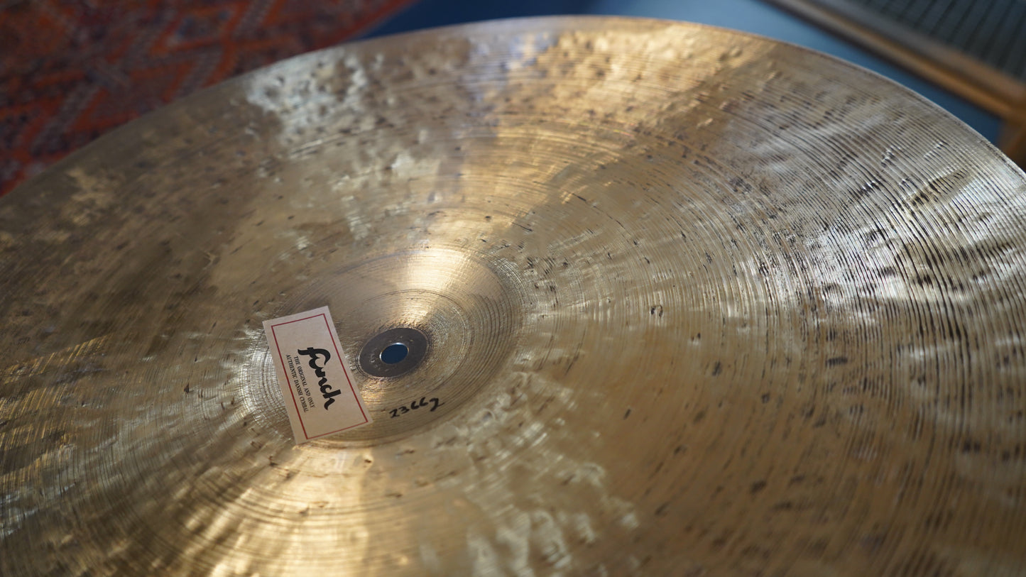 22" Nefertiti 2366g (Clean Bell)