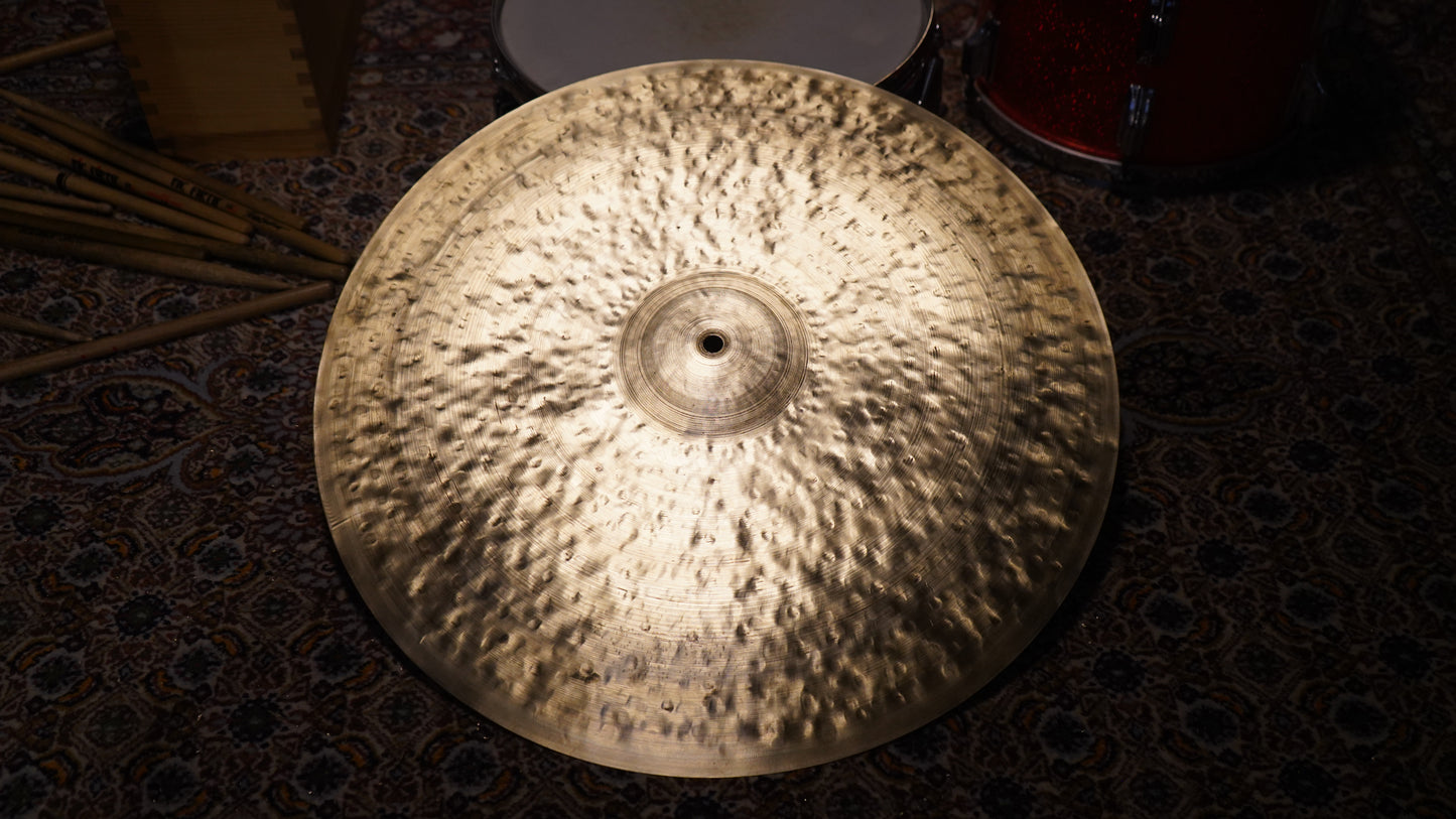 22" Nefertiti 2366g (Clean Bell)