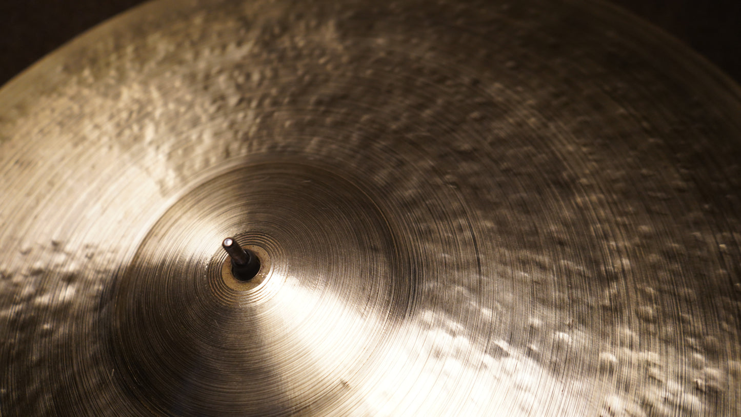 21" Nefertiti 2275g