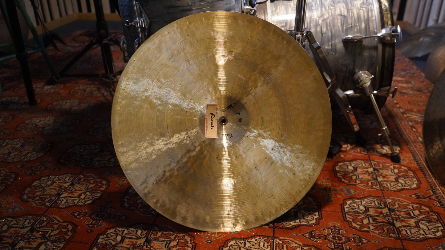 22" Nefertiti 2330g