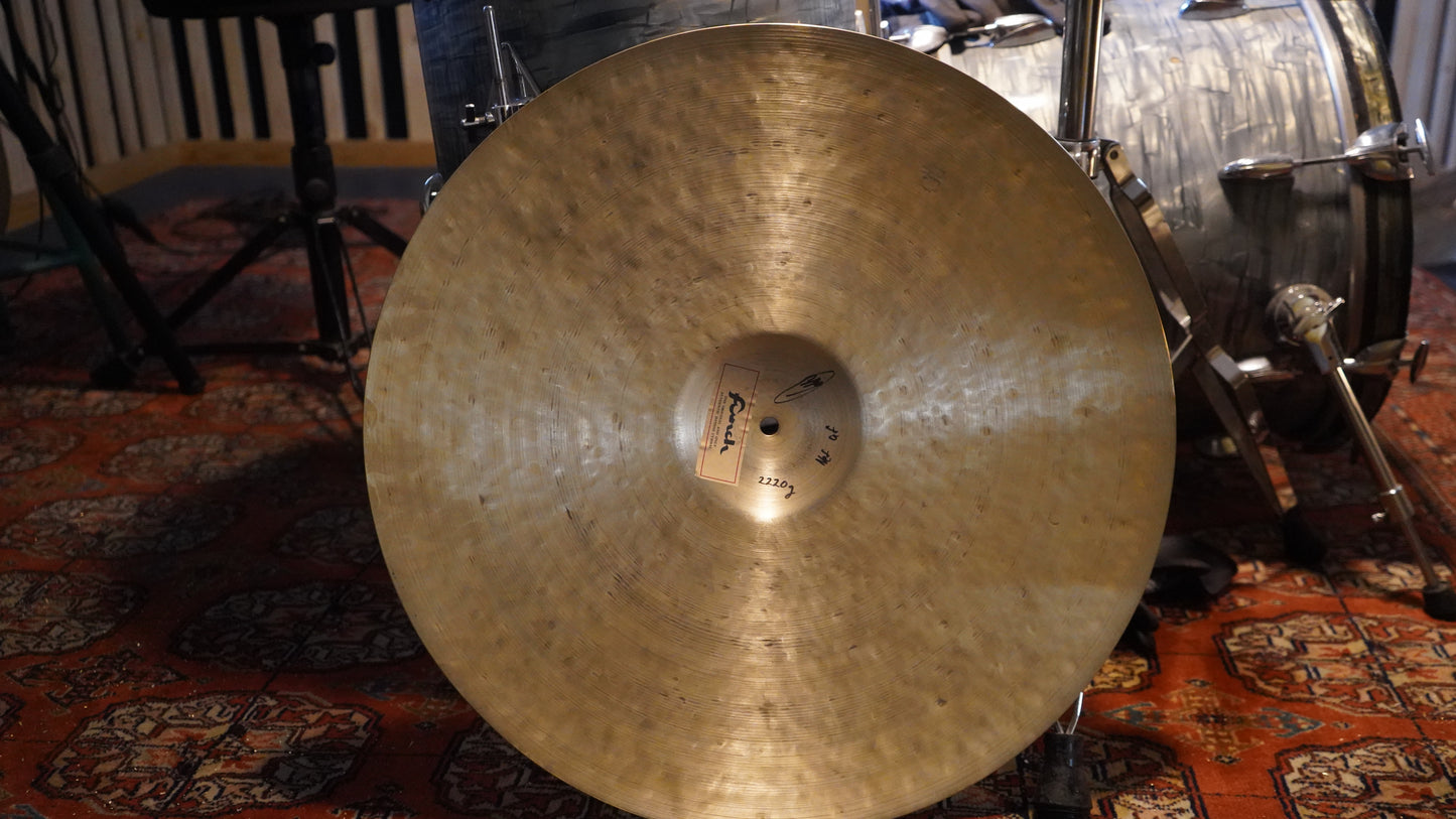 22" Nefertiti 2220g