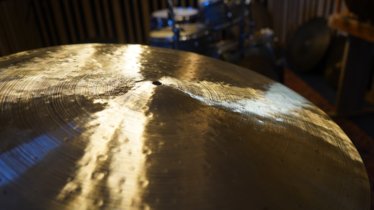 22" 6th Anniversary 2353g HFB