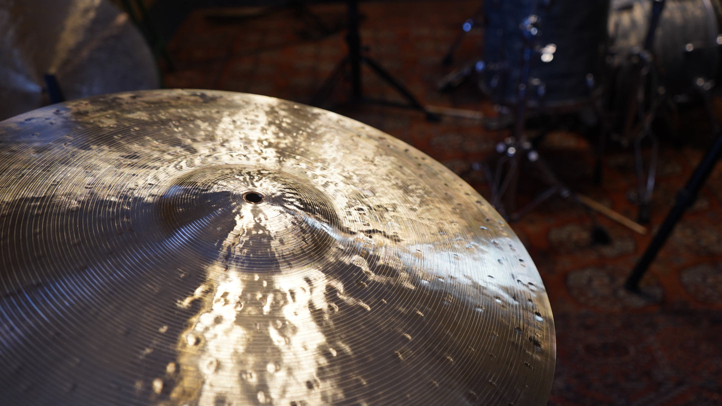 20" 6th Anniversary 1982g HFB