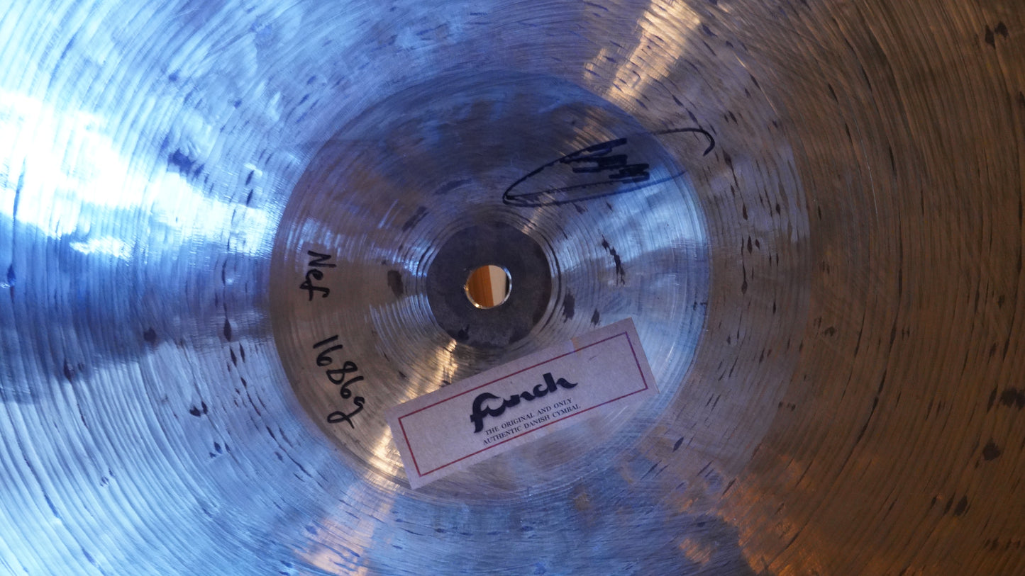 20" Nefertiti 1686g (Dry)
