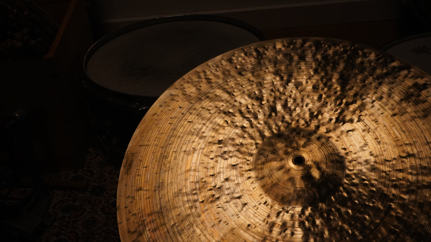 22" Nefertiti 2369g