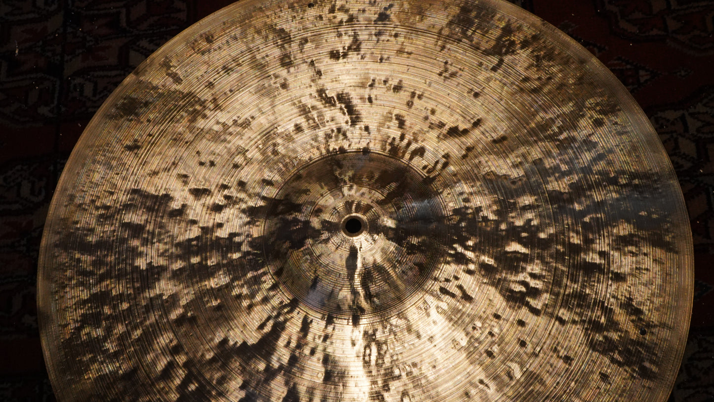 21" Nefertiti 1952g w/Rivets