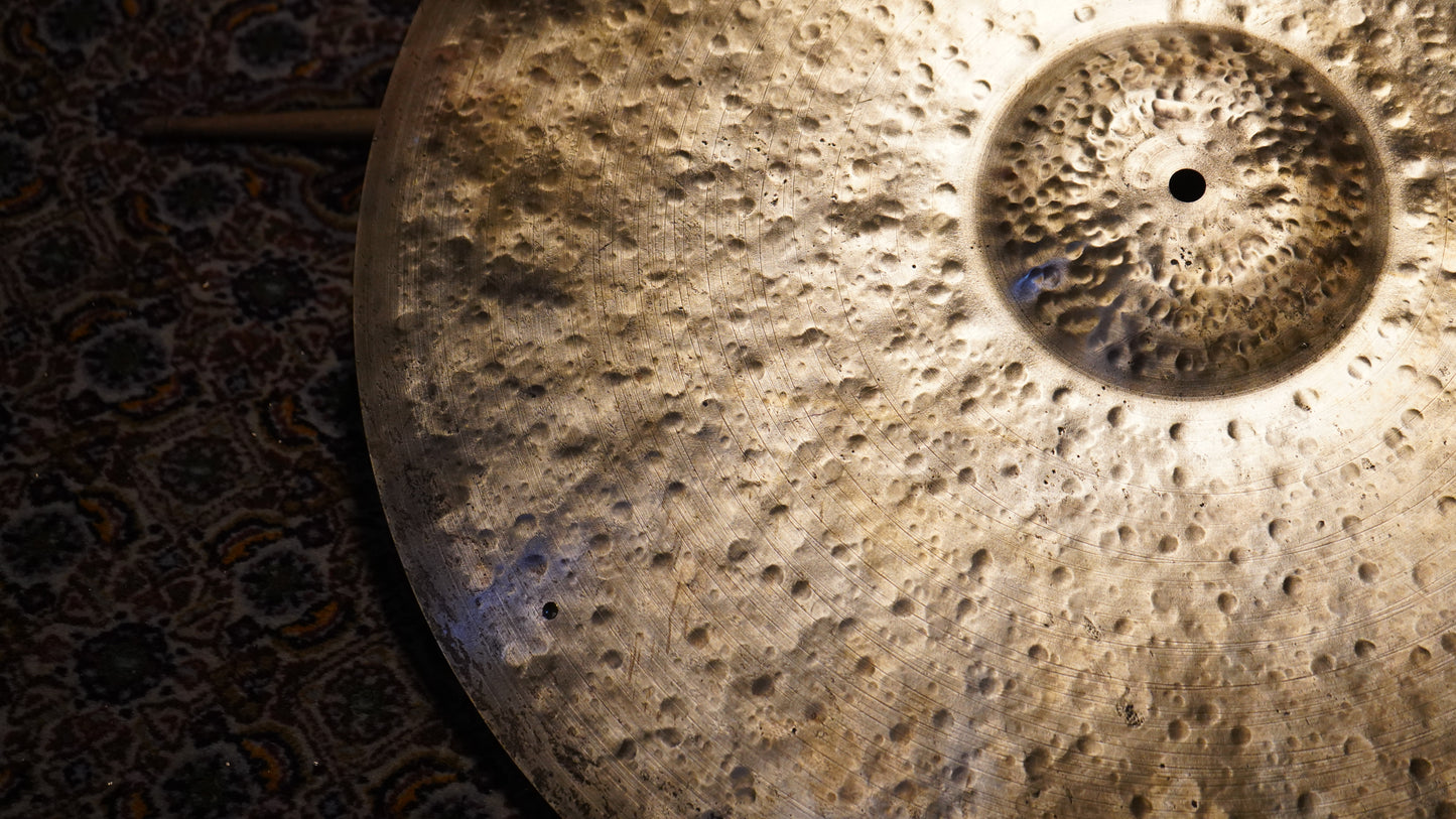 23" Gregory Hutchinson Signature Series 2897g
