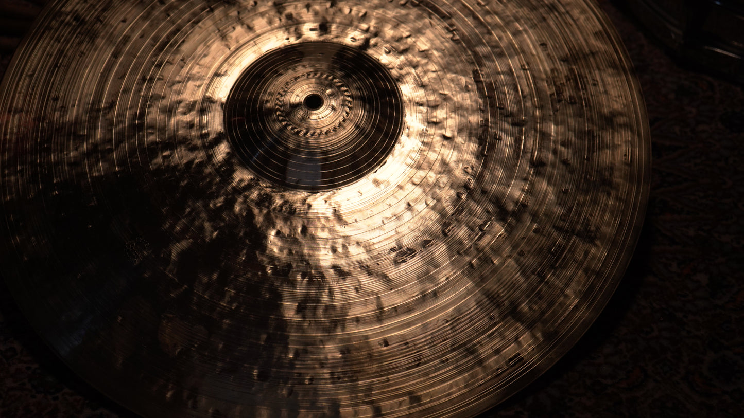 21" Gregory Hutchinson Signature Series 2184g