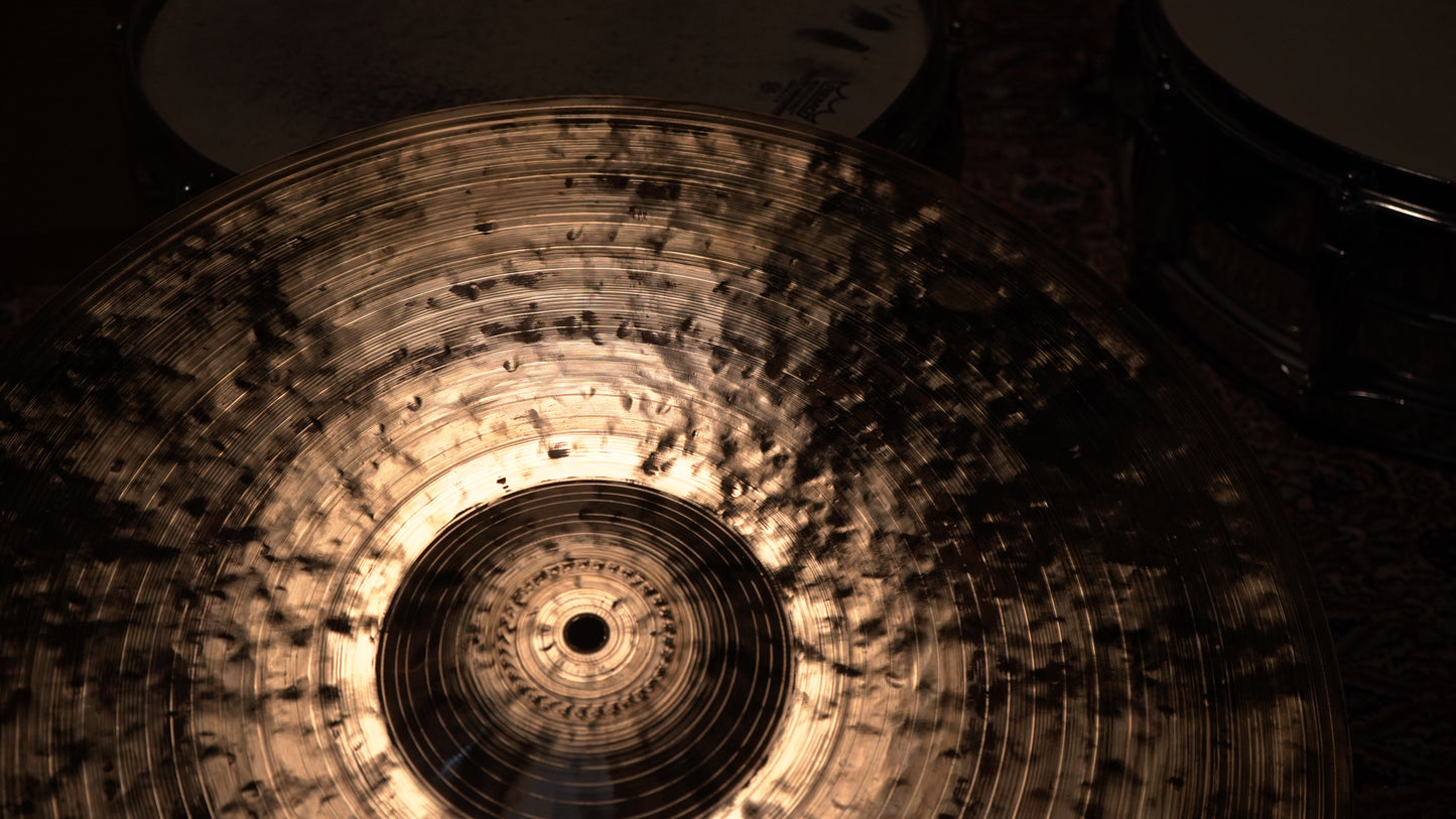 21" Gregory Hutchinson Signature Series 2184g