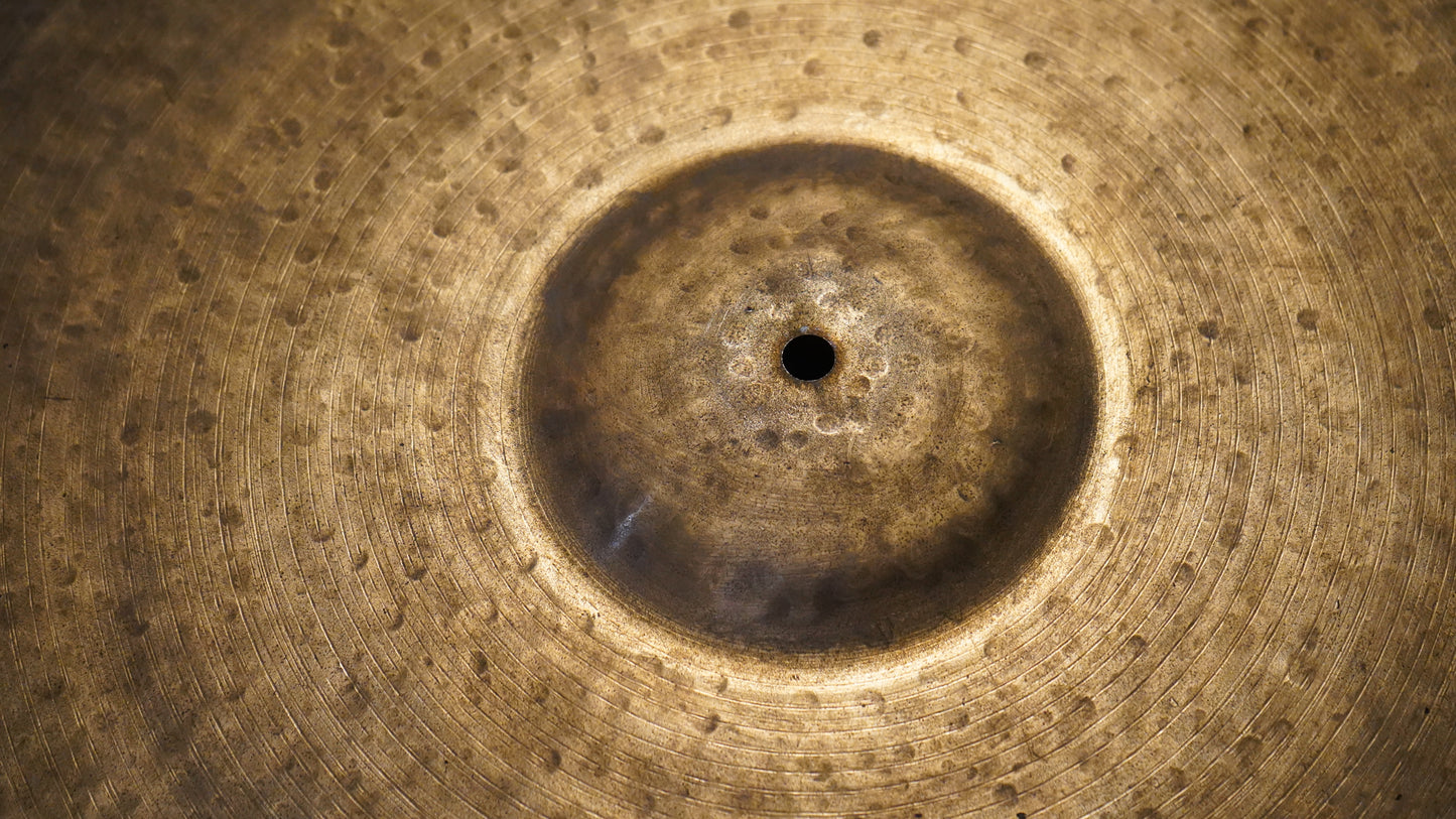 23" Gregory Hutchinson Signature Series 2707g