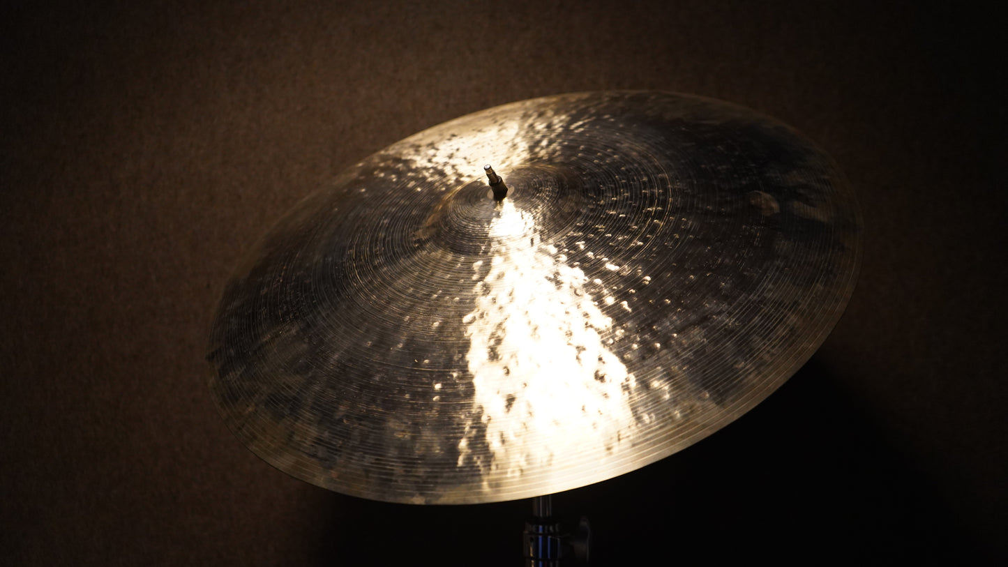 22" TW Tribute 2348g