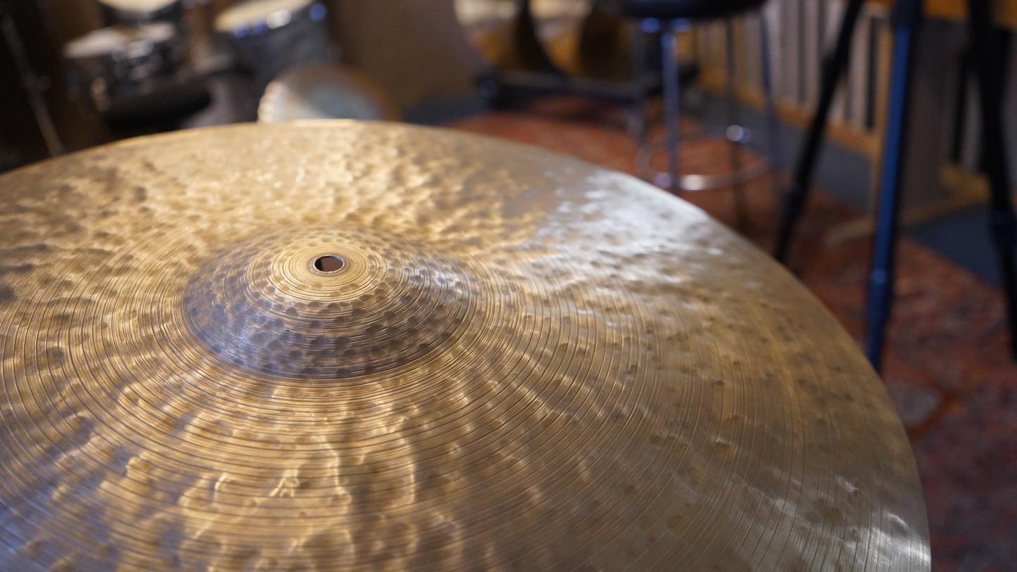22" Nefertiti 2307g