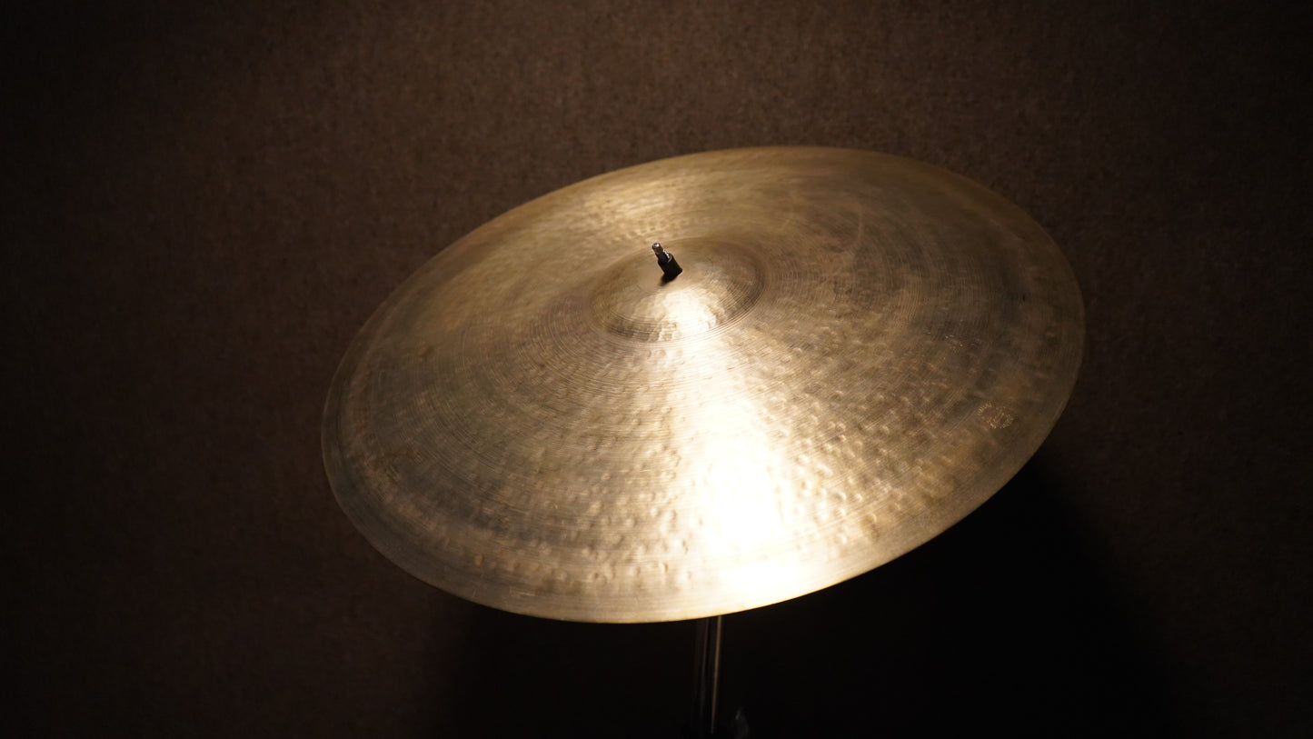 22" Nefertiti 2444g