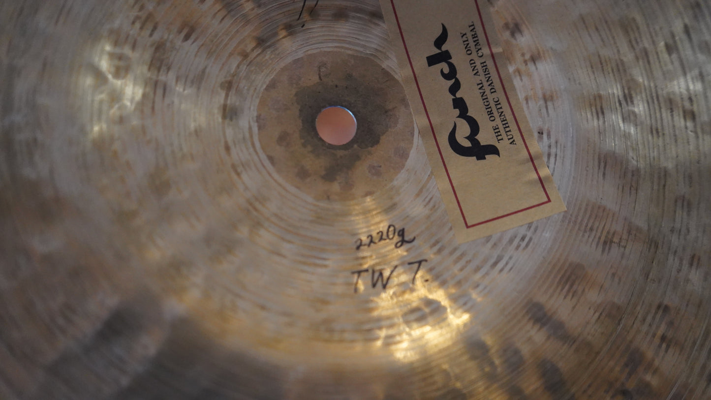 22" TW Tribute 2220g