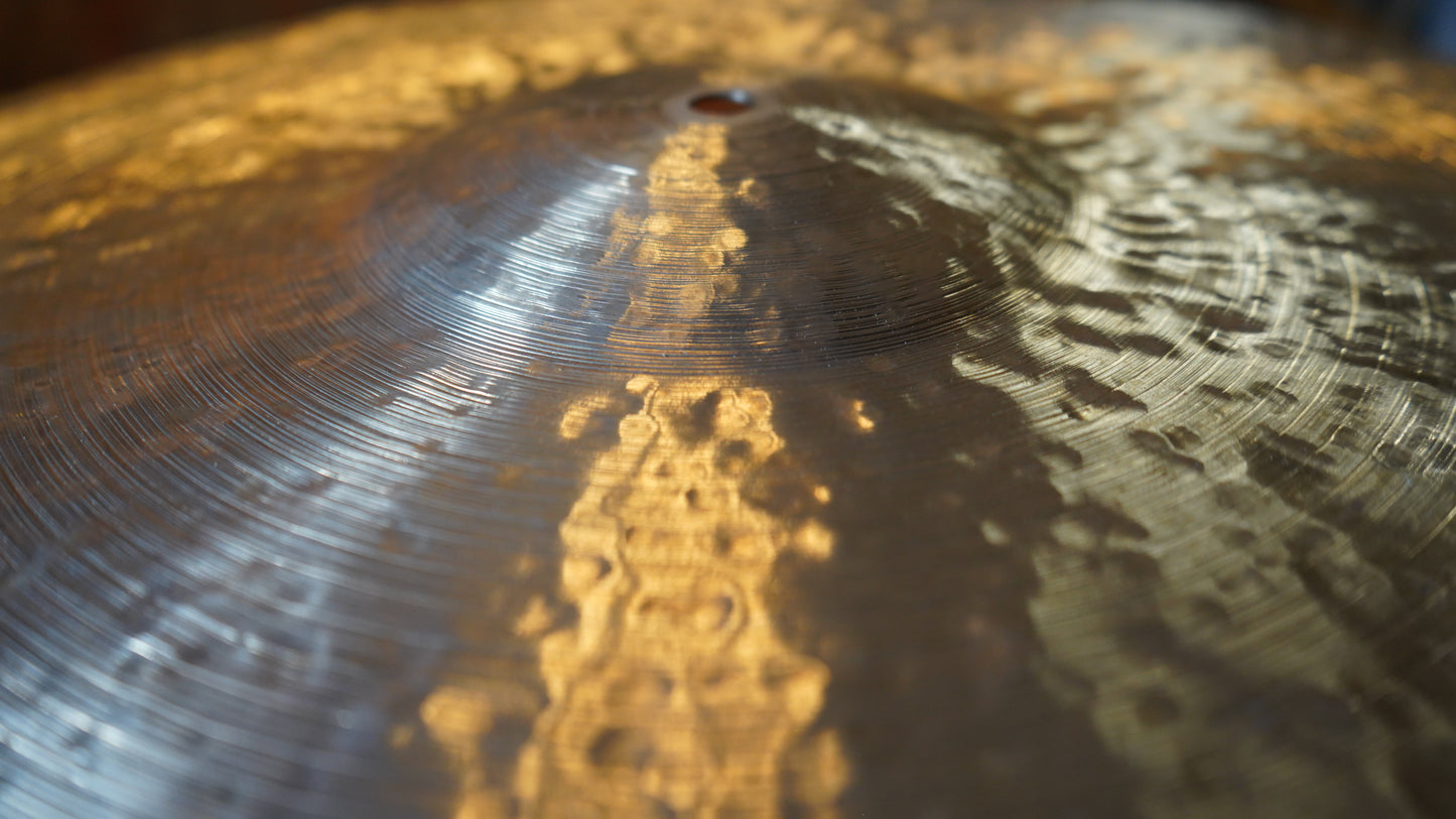 22" TW Tribute 2220g