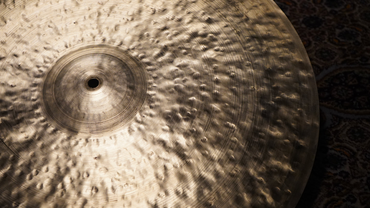 22" Nefertiti 2366g (Clean Bell)
