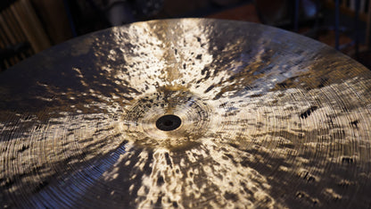 23" Nefertiti 2651g