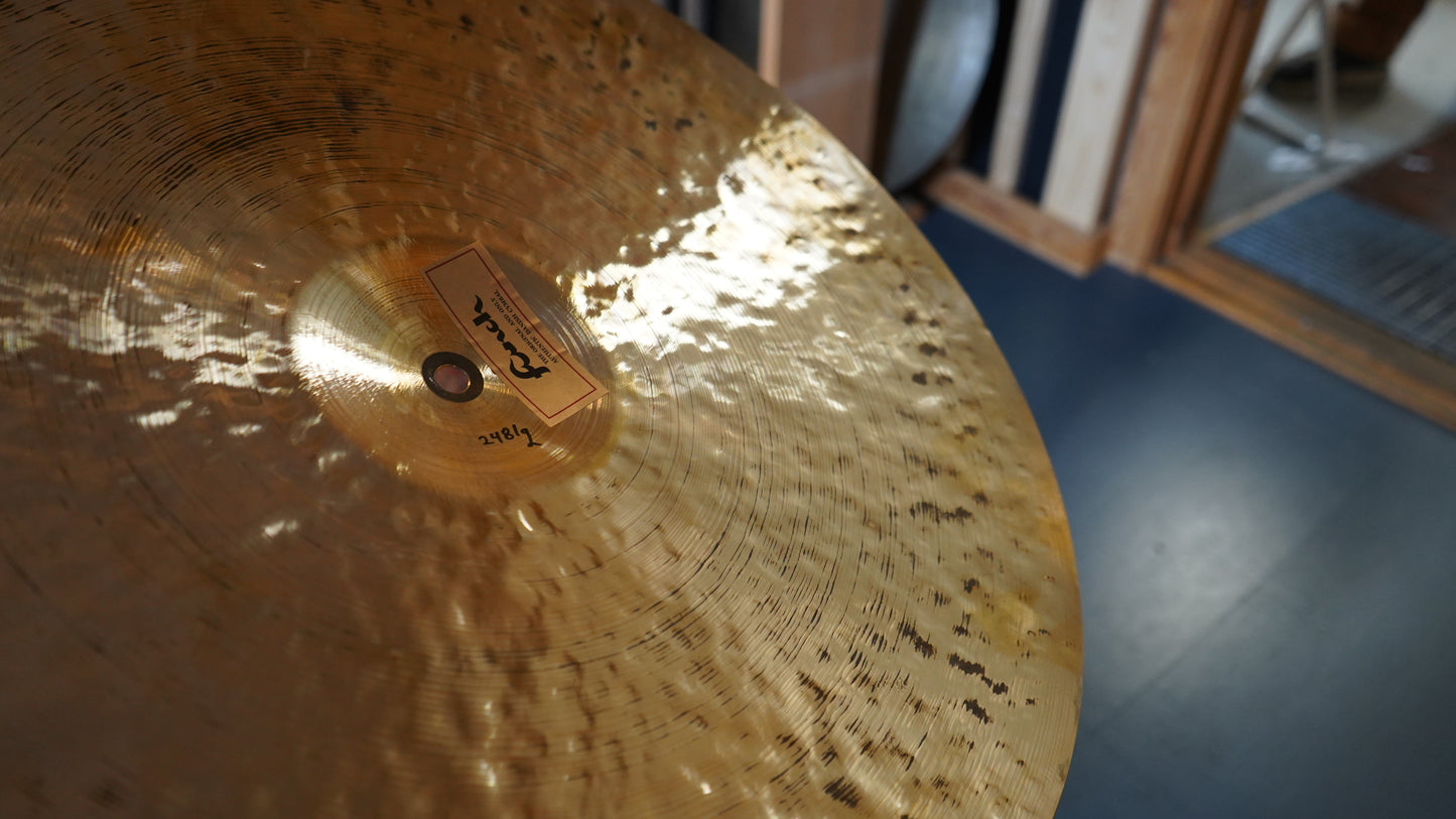22" Nefertiti 2481g (Clean Bell)