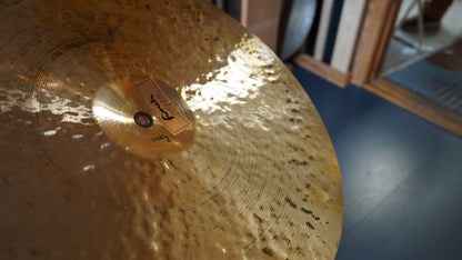 22" Nefertiti 2481g (Clean Bell)