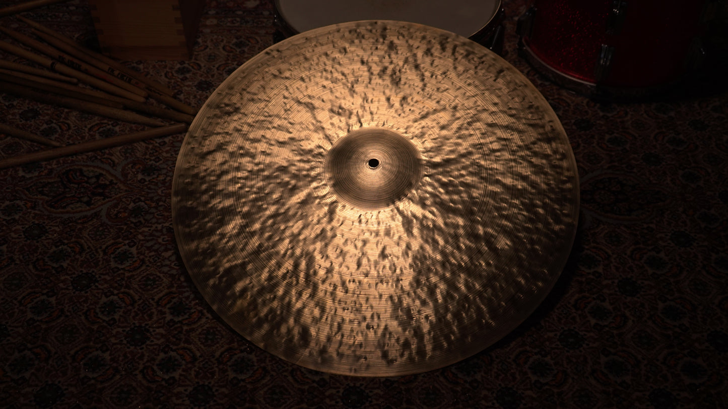 22" Nefertiti 2481g (Clean Bell)