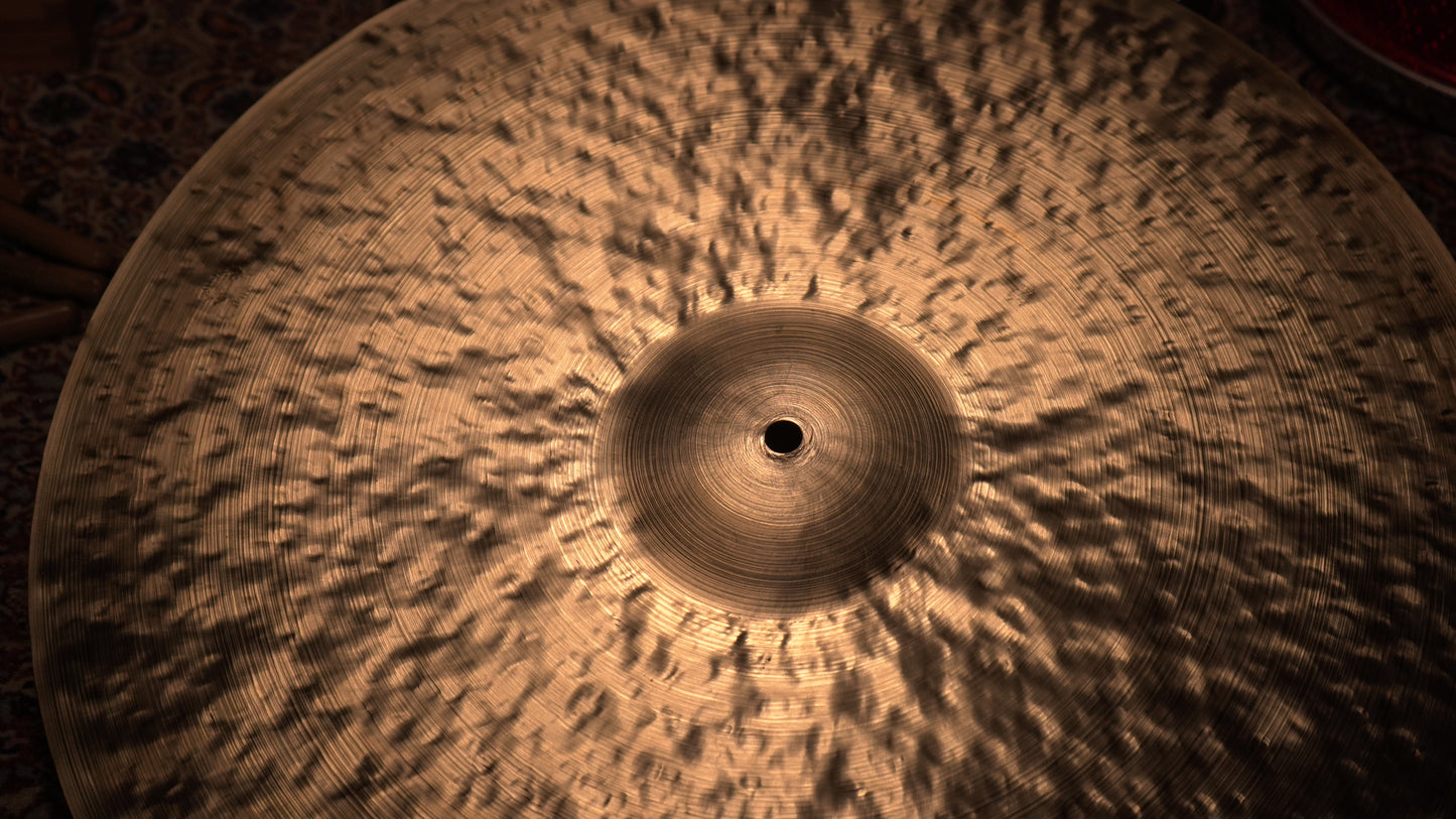 22" Nefertiti 2481g (Clean Bell)
