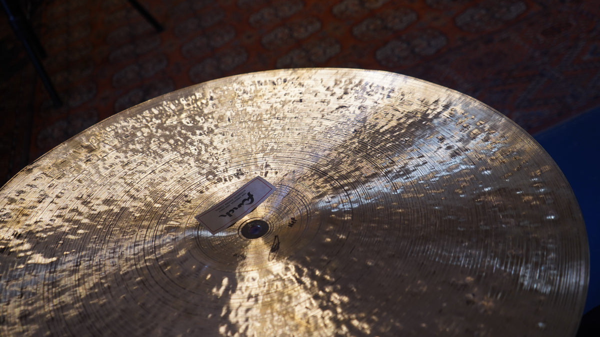 23" Nefertiti 2716g