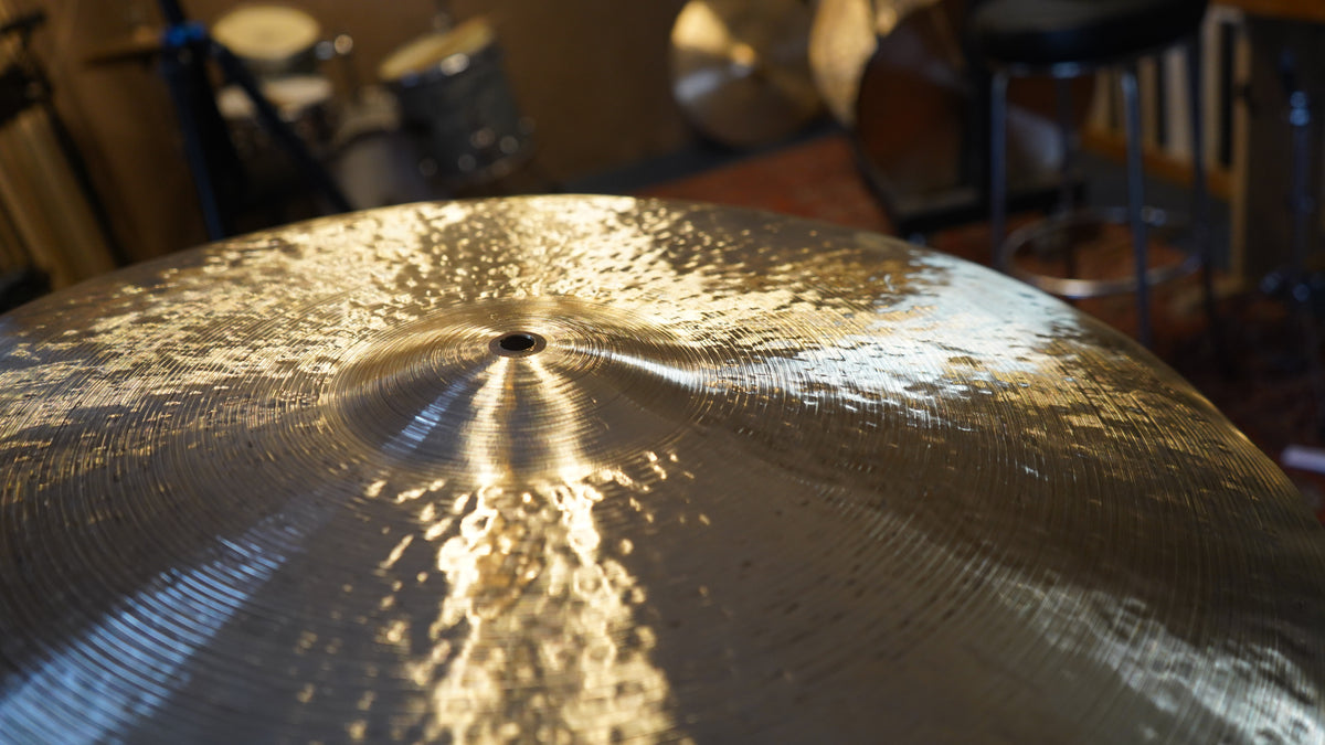 23" Nefertiti 2716g