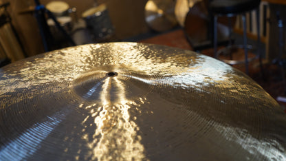 23" Nefertiti 2716g