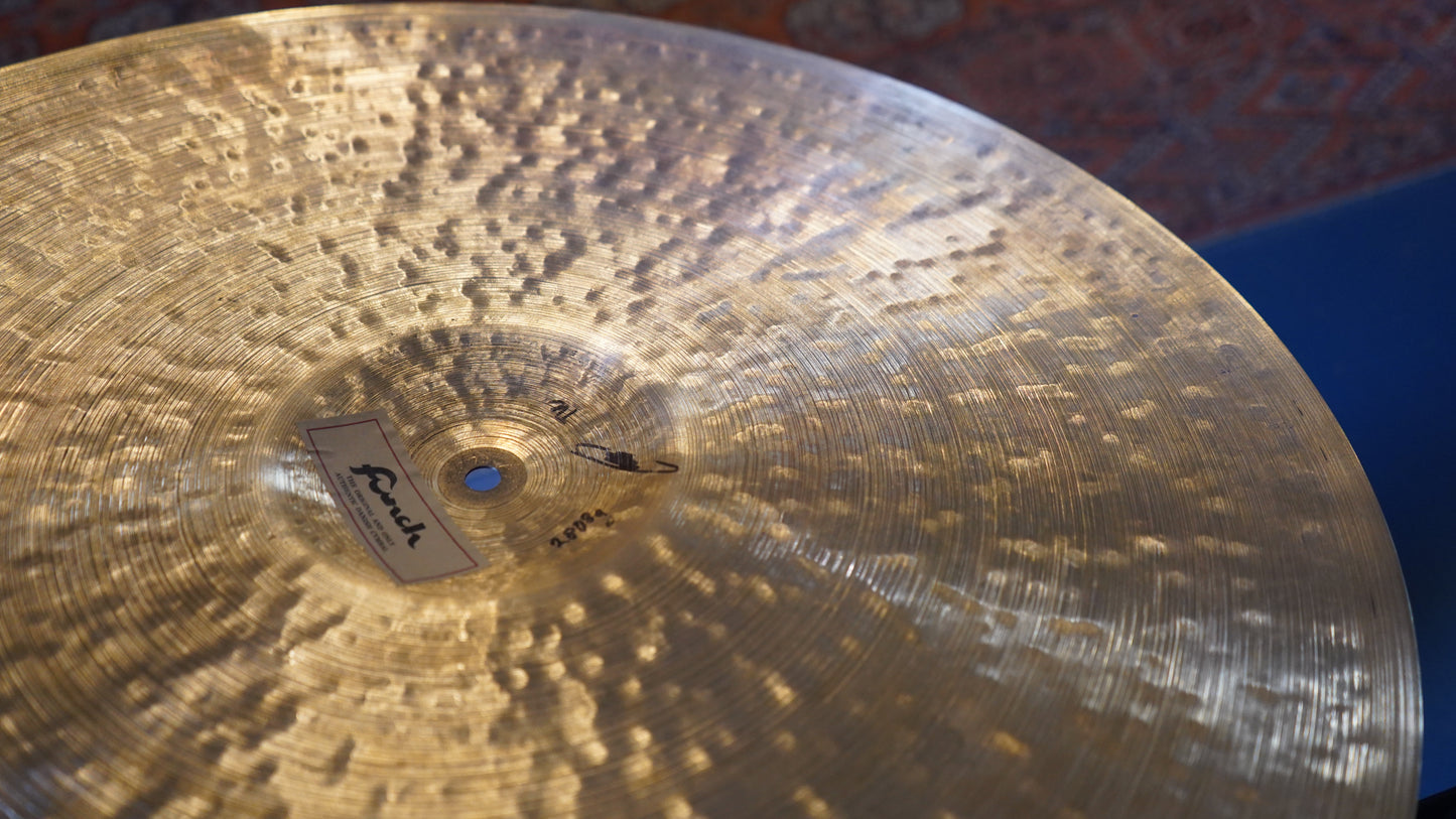 23" TW Tribute 2808g