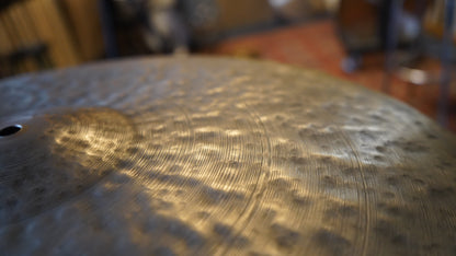 22" Nefertiti 2326g