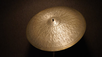22" Nefertiti 2326g