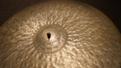 22" Nefertiti 2326g
