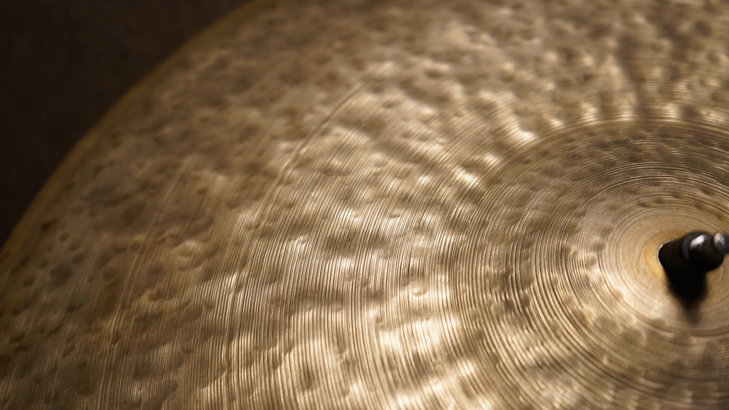 22" Nefertiti 2326g