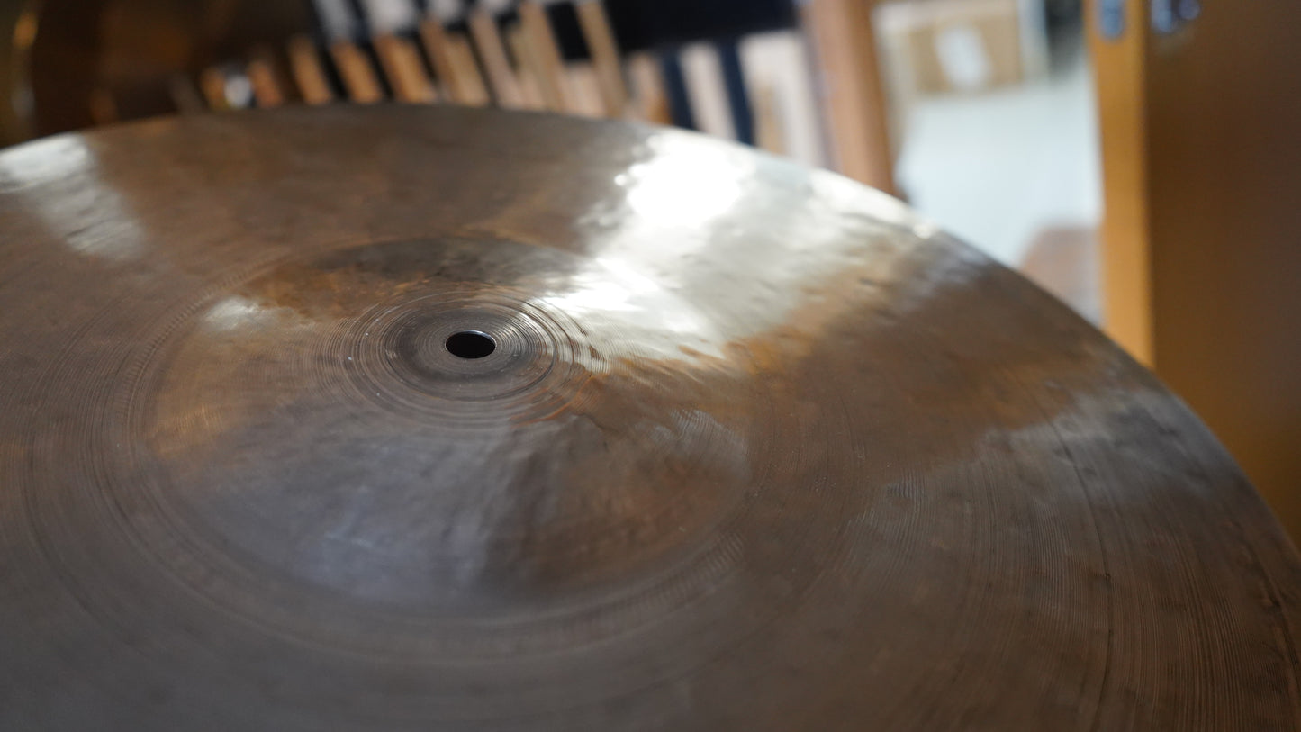 18" Hand Formed Big Bell 1479g