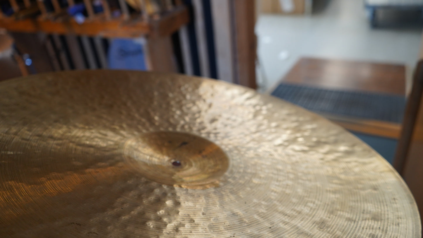 22" TW Tribute 2401g