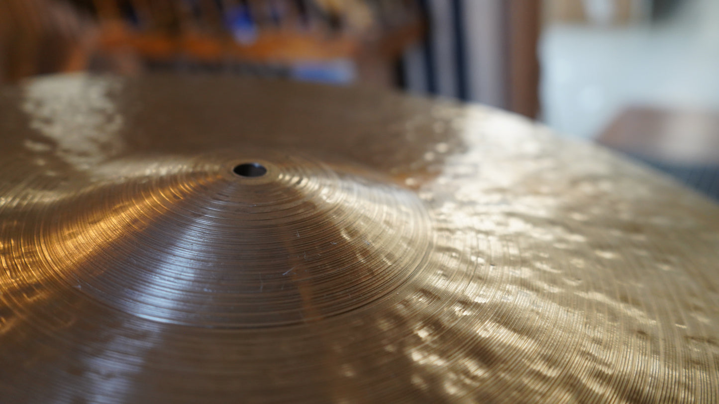 22" TW Tribute 2401g
