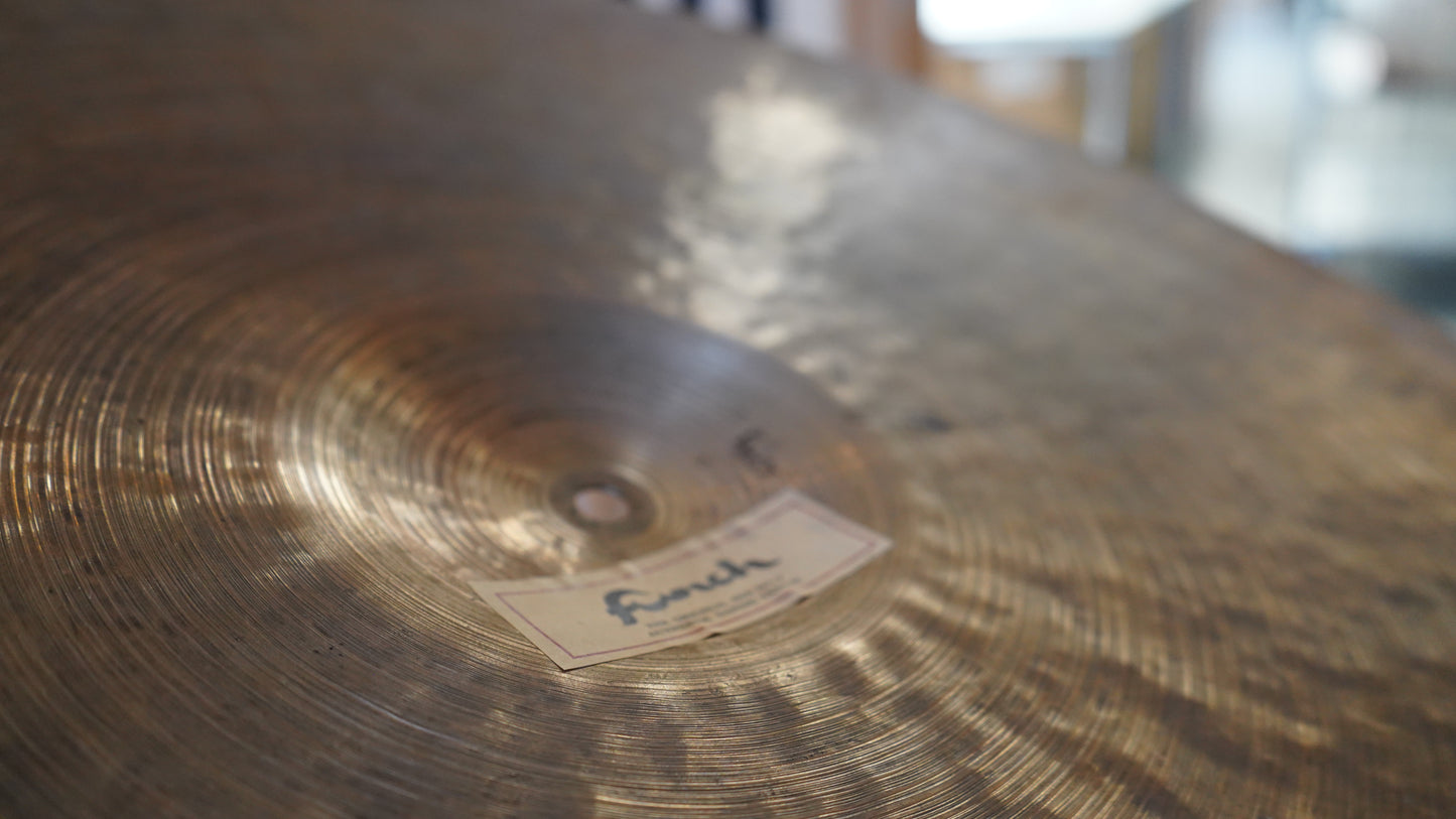 22" TW Tribute 2541g