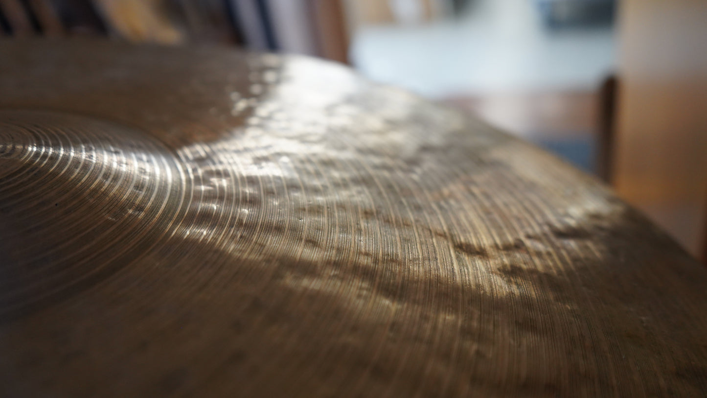 22" TW Tribute 2541g