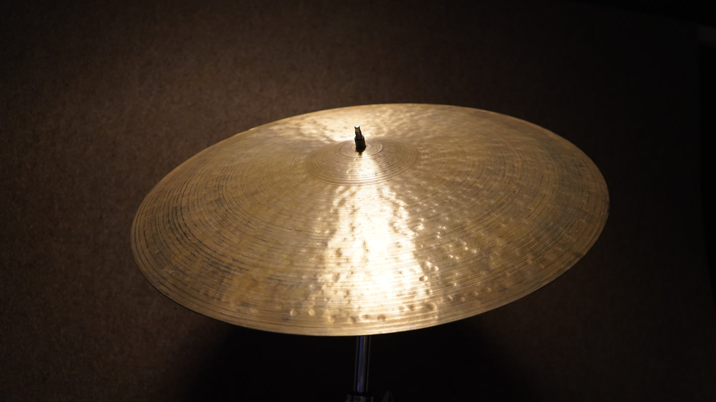 22" TW Tribute 2541g