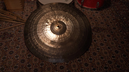 22" Nefertiti 2528g
