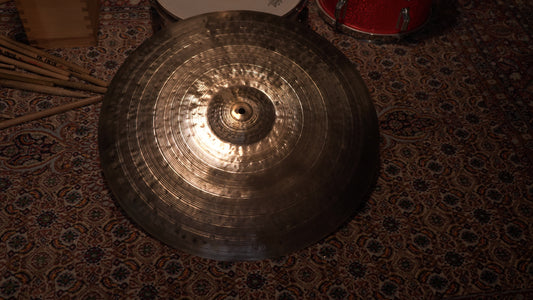 22" Nefertiti 2528g