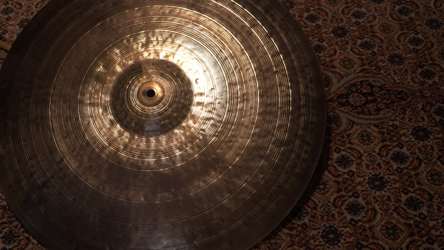 22" Nefertiti 2528g