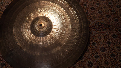 22" Nefertiti 2528g