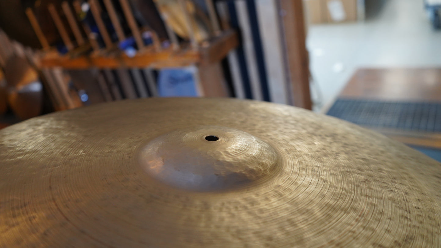 22" Nefertiti 2309g