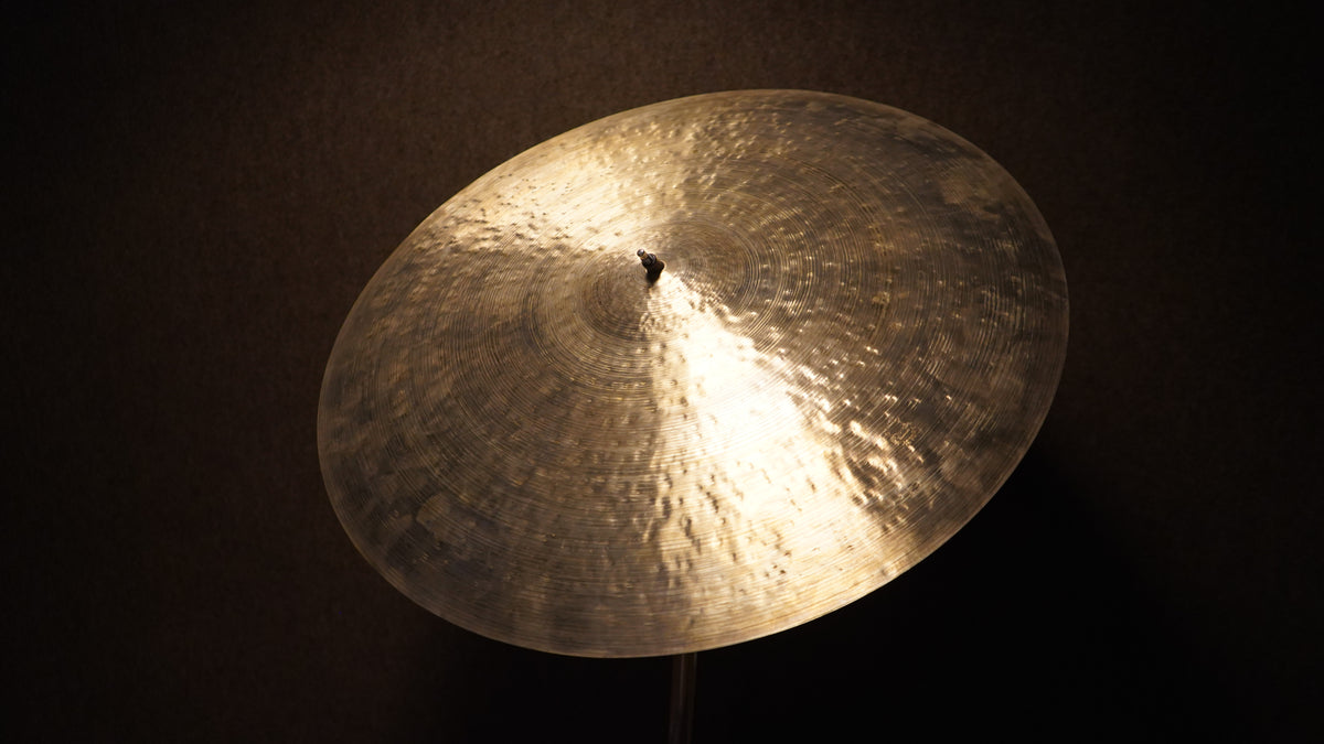 23" Nefertiti 2520g