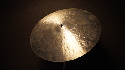23" Nefertiti 2520g