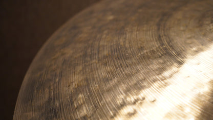 23" Nefertiti 2520g