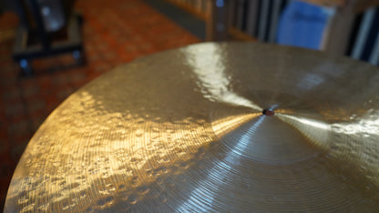 23" Nefertiti 2686g