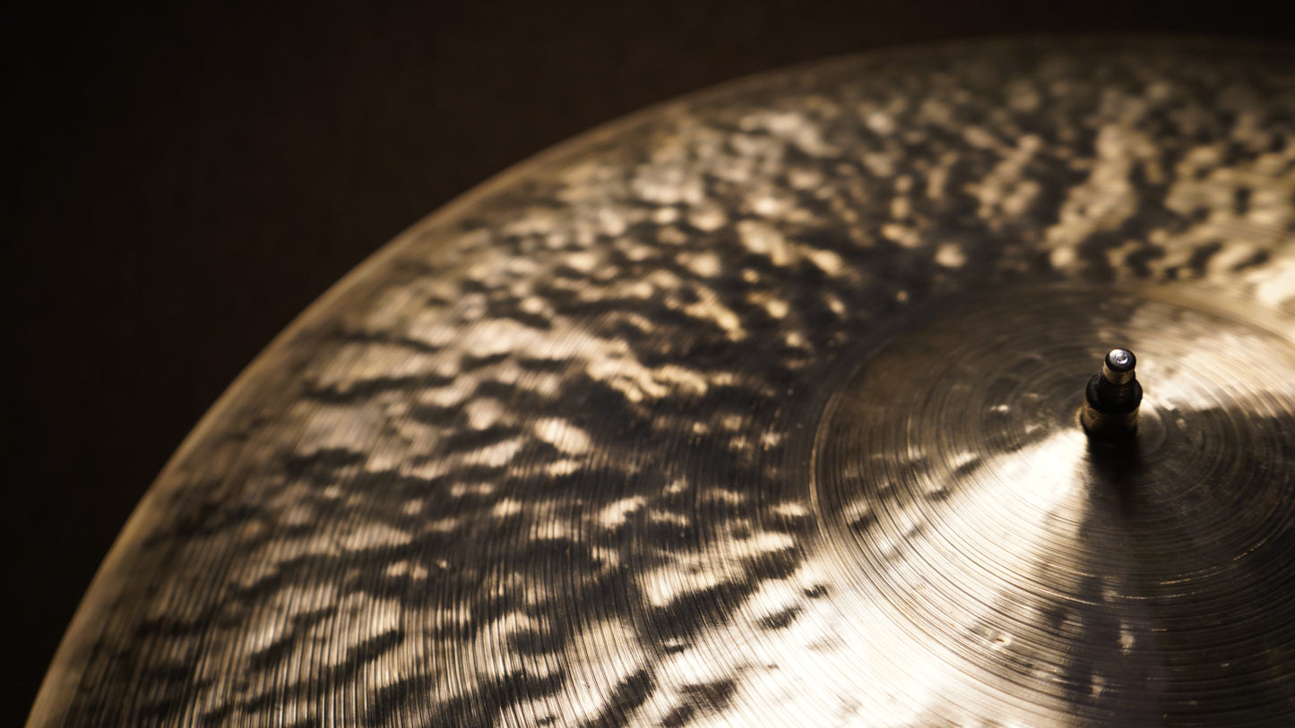 23" TW Tribute 2528g